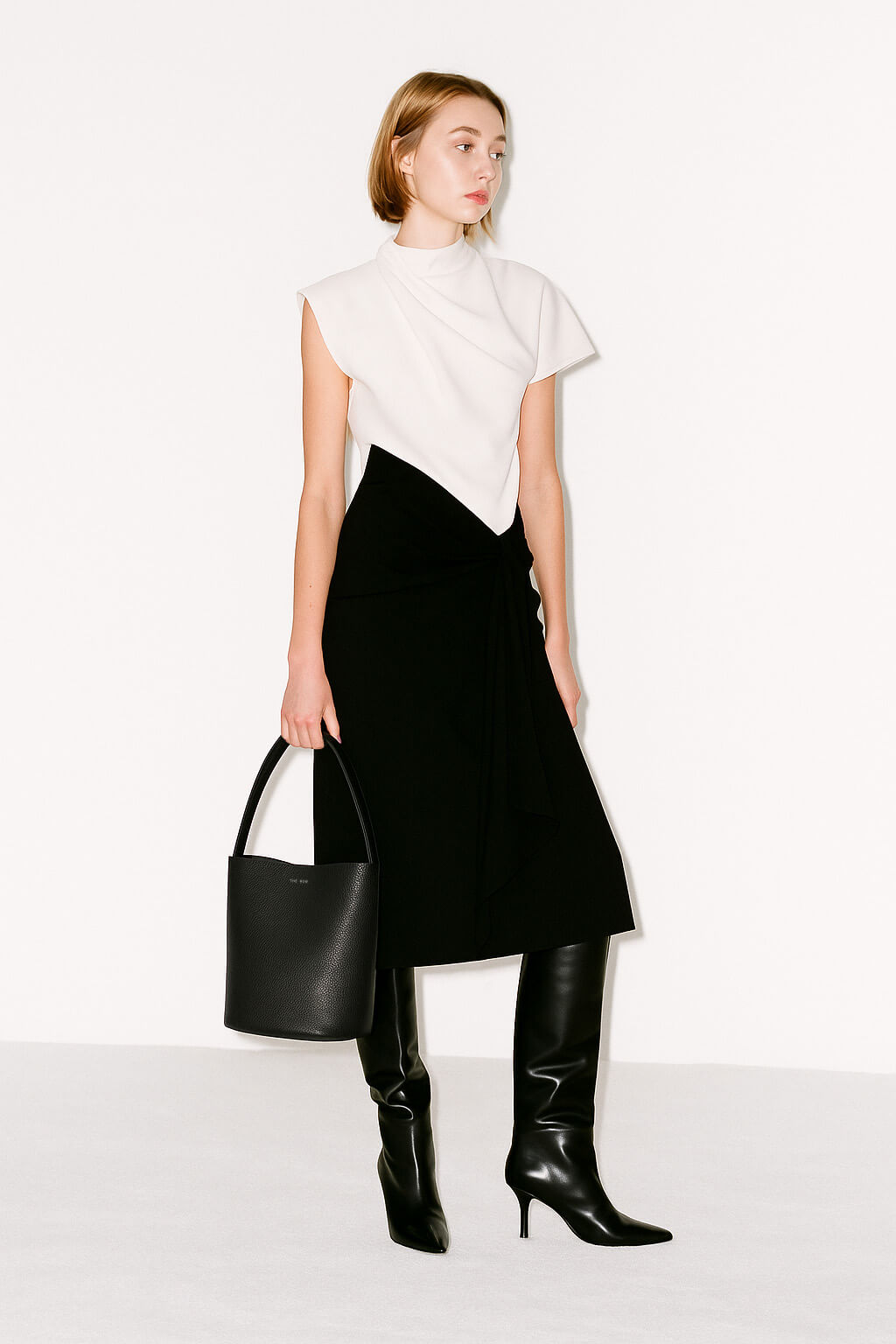 The Row Small N/S Park Tote Bag in Leather